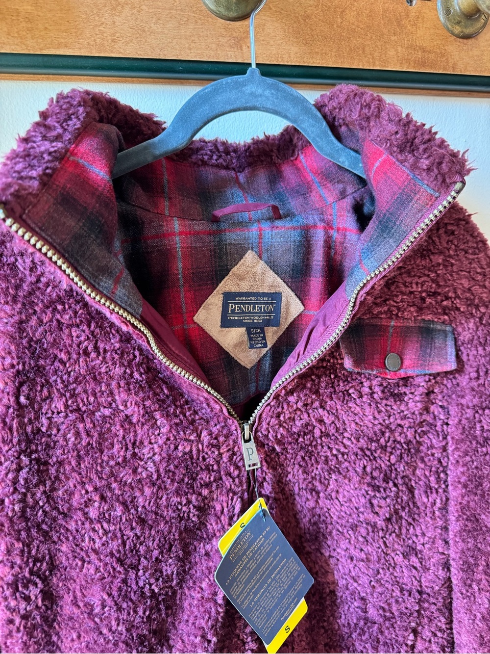 Pendleton Plush Sherpa Jacket in Burgundy Plum